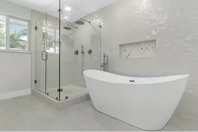 912 SE 8th Court, Deerfield Beach, FL 33441 - Photo 17