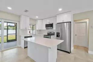 245 SW 6th St, Boca Raton, FL 33432 - Photo 7