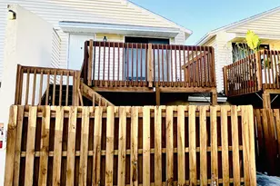 635 Executive Center Dr, West Palm Beach, FL 33401 - Photo 1