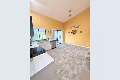 7024 Golf Pointe Circle, Tamarac, FL 33321 - Photo 7