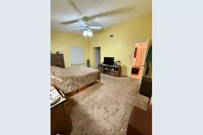 7024 Golf Pointe Circle, Tamarac, FL 33321 - Photo 11