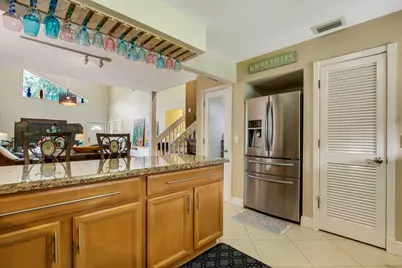 2046 Cove Lane, North Palm Beach, FL 33408 - Photo 9