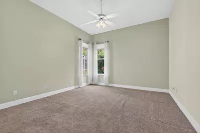 568 SW New Castle Cove, Port Saint Lucie, FL 34986 - Photo 15