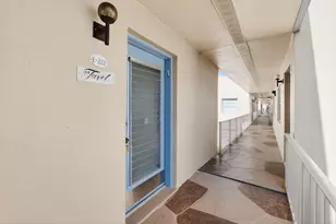 222 Burgundy E, Delray Beach, FL 33484 - Photo 5