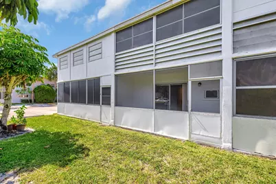 398 Sheffield Q, West Palm Beach, FL 33417 - Photo 27