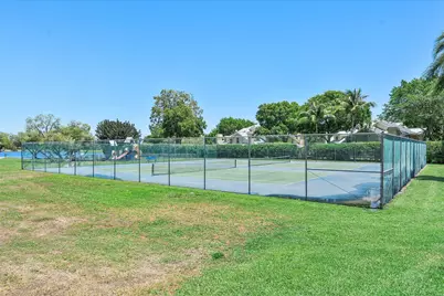11 Meadows Drive, Boynton Beach, FL 33436 - Photo 21