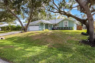 841 Williamson Ave, Sebastian, FL 32958 - Photo 25