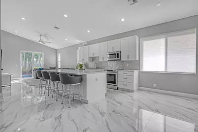 7108 Via Leonardo, Lake Worth, FL 33467 - Photo 11