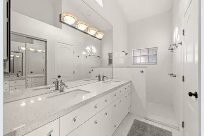 28 Governors Court, Palm Beach Gardens, FL 33418 - Photo 17