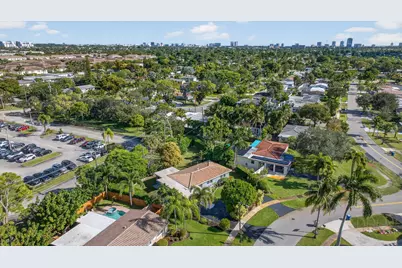 425 SW 10th Street, Pompano Beach, FL 33060 - Photo 43