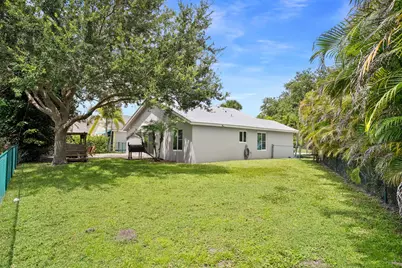 8897 SW Fishermans Wharf Drive, Stuart, FL 34997 - Photo 7