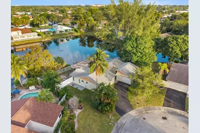 3955 NW 3rd Court, Deerfield Beach, FL 33442 - Photo 7
