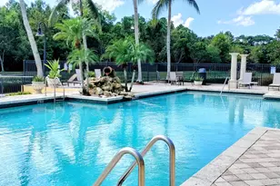 1000 Crestwood Ct S, Royal Palm Beach, FL 33411 - Photo 19