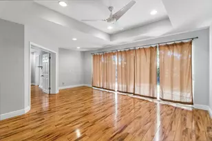 298 NW 11th St, Boca Raton, FL 33432 - Photo 5