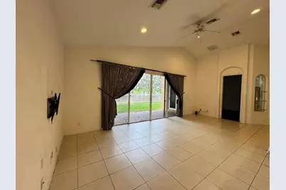 4910 SE Askew Avenue, Stuart, FL 34997 - Photo 9