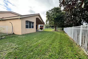 4910 SE Askew Ave, Stuart, FL 34997 - Photo 3