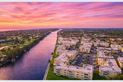 1 Colonial Club Drive, Unit #304, Boynton Beach, FL 33435 - Photo 35