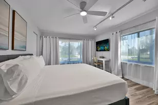 908 SE 16th St, Deerfield Beach, FL 33441 - Photo 25