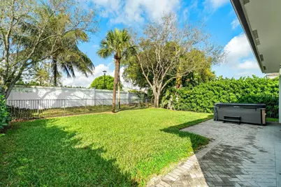 2928 Gin Berry Way, West Palm Beach, FL 33401 - Photo 11