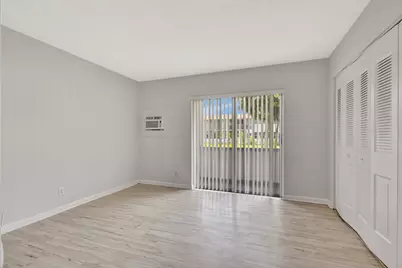 398 Sheffield Q, West Palm Beach, FL 33417 - Photo 21
