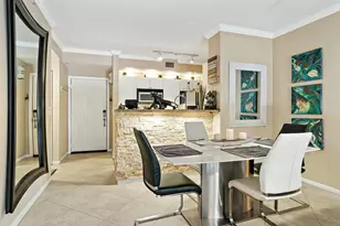 580 S Sapodilla Unit, West Palm Beach, FL 33401 - Photo 3