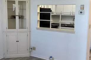 2960 Lake Osborne Dr, Lake Worth Beach, FL 33461 - Photo 5