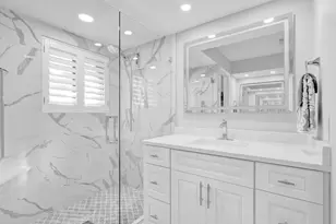 4 Lexington Ln E, Palm Beach Gardens, FL 33418 - Photo 17