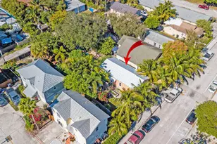 317 N D Street E, Lake Worth Beach, FL 33460 - Photo 3