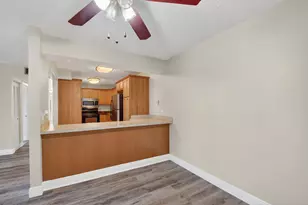 1013 Green Pine Blvd, West Palm Beach, FL 33409 - Photo 9