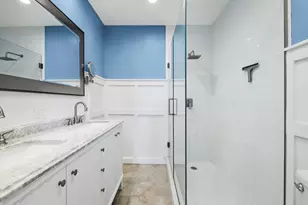 2401 NE 45th St, Lighthouse Point, FL 33064 - Photo 23