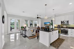 709 Bocce Ct, Palm Beach Gardens, FL 33410 - Photo 7