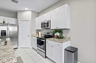 1766 NW Cataluna Cir, Port Saint Lucie, FL 34986 - Photo 23