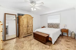 475 Forest Estate Dr, West Palm Beach, FL 33415 - Photo 7