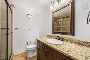 475 Forest Estate Dr, West Palm Beach, FL 33415 - Photo 9