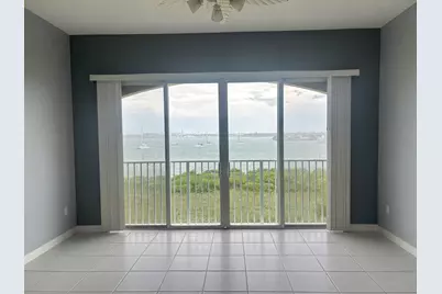 31 Harbour Isle Drive W, Unit #303, Fort Pierce, FL 34949 - Photo 11