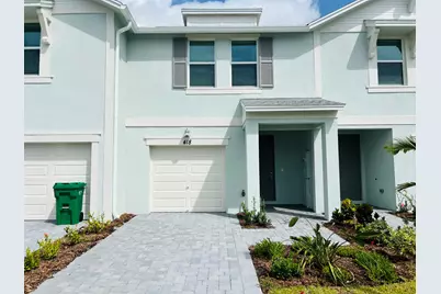 418 Salisbury Circle, Fort Pierce, FL 34982 - Photo 1
