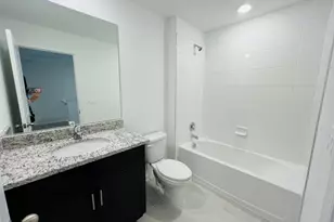 418 Salisbury Cir, Fort Pierce, FL 34982 - Photo 9