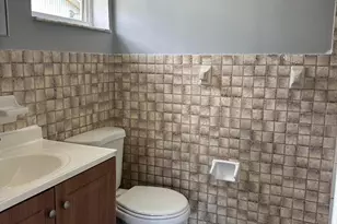 401 NW 2nd St, Hallandale Beach, FL 33009 - Photo 7