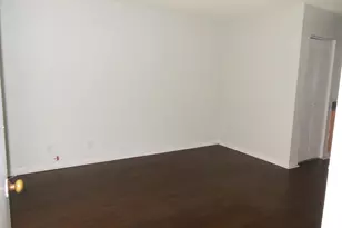 714 Executive Center Dr, West Palm Beach, FL 33401 - Photo 7