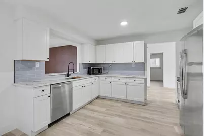 5311 Woodland Drive, Delray Beach, FL 33484 - Photo 7