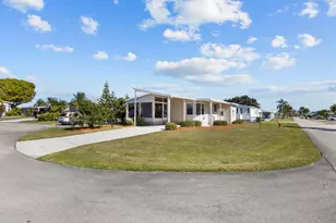 8530 Leadtree Ct, Port Saint Lucie, FL 34952 - Photo 3