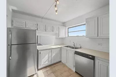 4800 Bayview Drive, Unit #606, Fort Lauderdale, FL 33308 - Photo 7