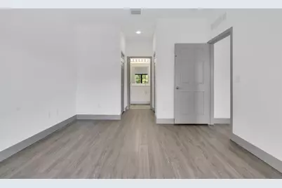 630 NE 14th Court, Unit #104, Fort Lauderdale, FL 33304 - Photo 9