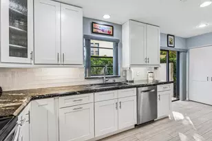 21720 Arriba Real, Boca Raton, FL 33433 - Photo 13