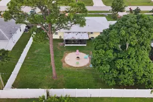 772 SE Thornhill Dr, Port Saint Lucie, FL 34983 - Photo 21