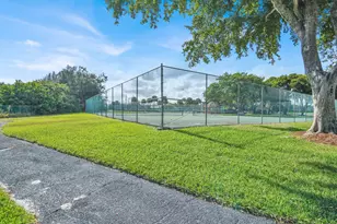 940 Rainberry Lake Dr, Delray Beach, FL 33445 - Photo 41
