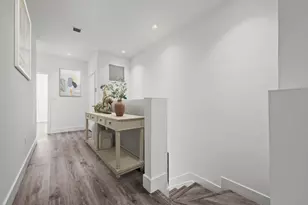 2461 NE 135th St, North Miami, FL 33181 - Photo 13