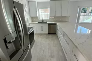 3291 SW 4th St, Deerfield Beach, FL 33442 - Photo 15