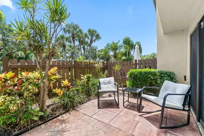 27 Southport Lane, Unit #C, Boynton Beach, FL 33436 - Photo 3