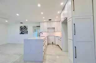 204 Bedford H, West Palm Beach, FL 33417 - Photo 3